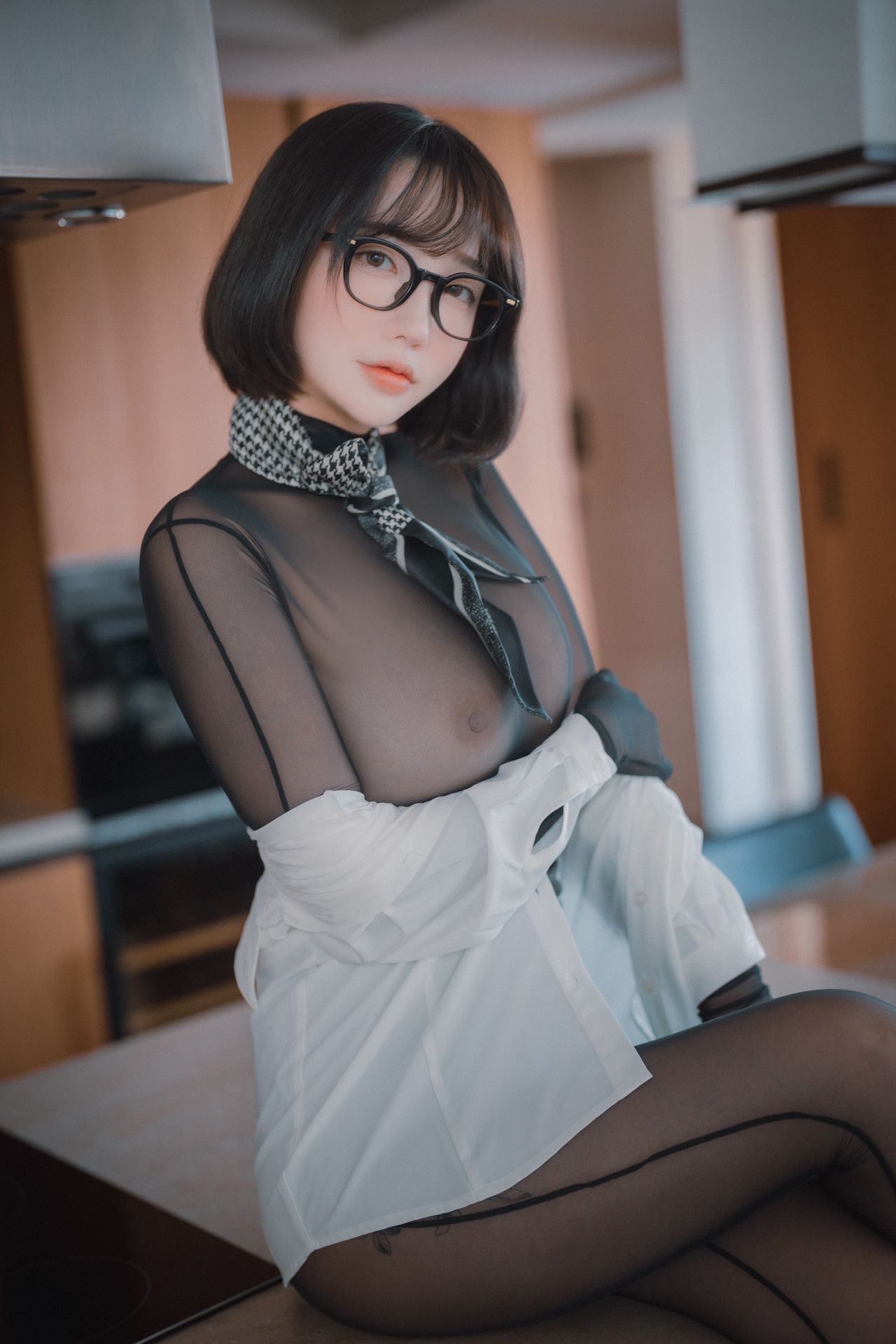 Son Yeeun Naughty Supervisor Set.01