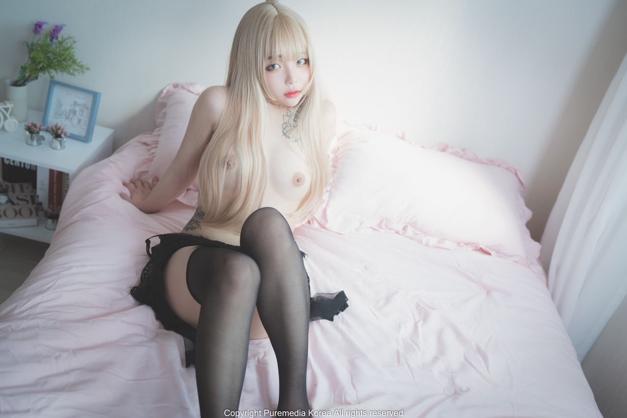Jelly, Volume 159: Digital Nudity Photo Collection. 02