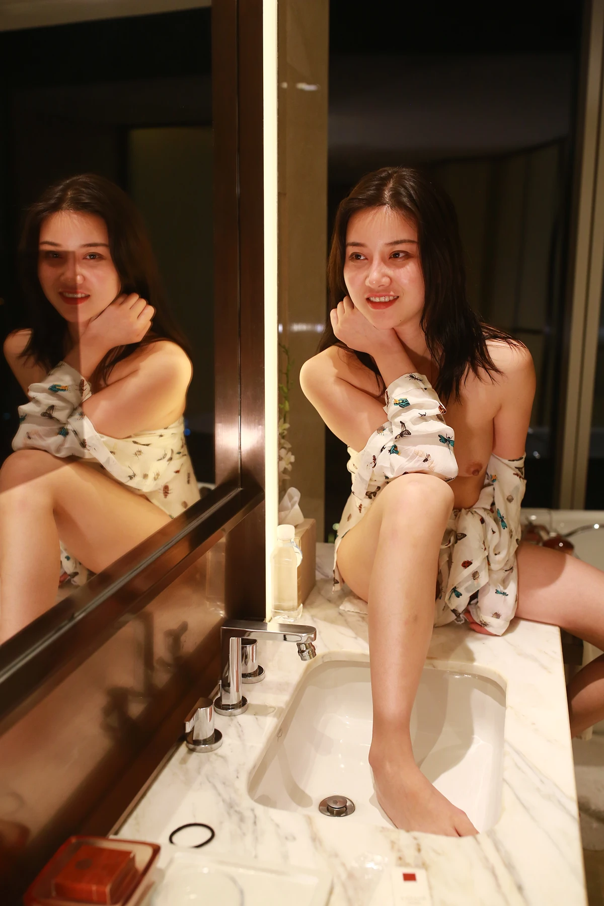 Mingzhu – The pure beauty of students, training in the administrative office, a large-scale private photoshoot setting.02